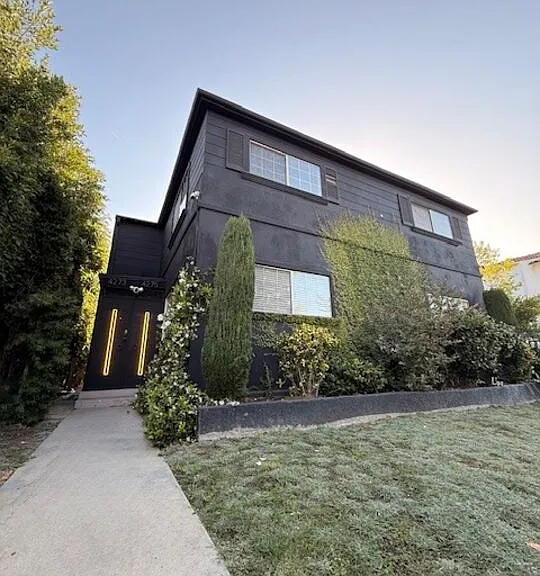 4275 McClung Dr — Photo 24