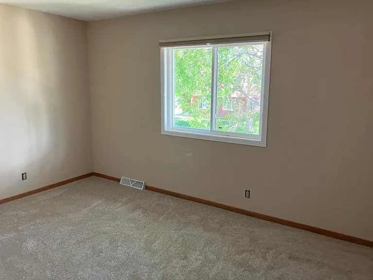 138 Marcella St — Photo 20