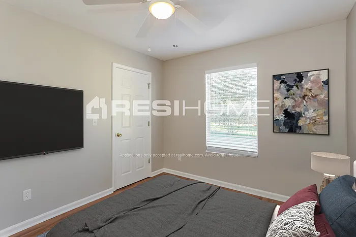 10334 Bradley Rd — Photo 9