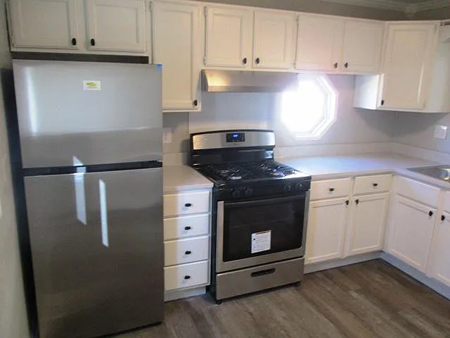 3 bed, 1215 sqft, $1,380 — Photo 2