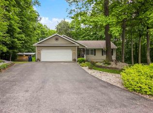 197 Black Ridge Ct, Traverse City, MI 49696