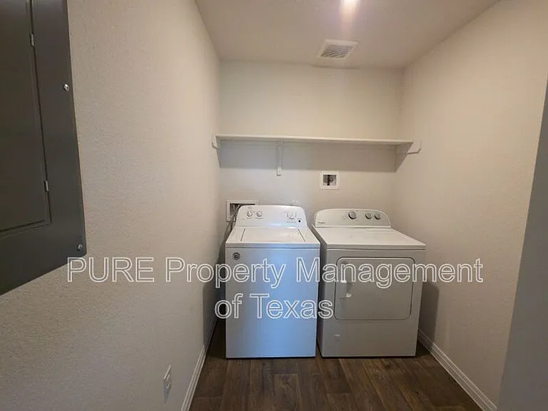 13708 Howser Trce — Photo 17