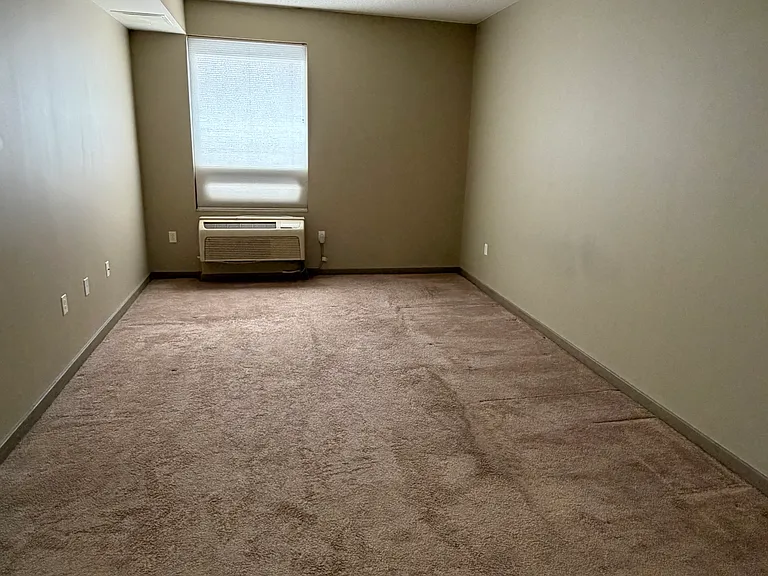 815 Arch 37 St #519 — Photo 10