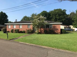 500 Linden Cir, Starkville, MS 39759