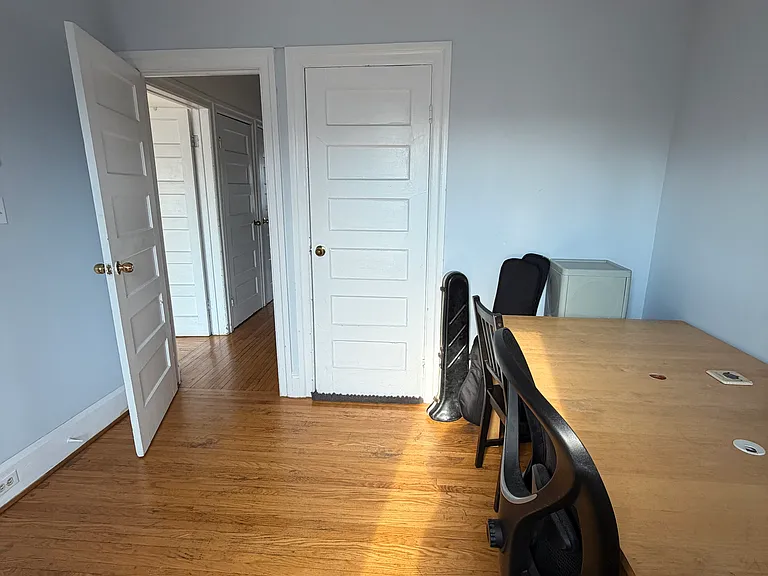 573 Ossington Ave #2 — Photo 13