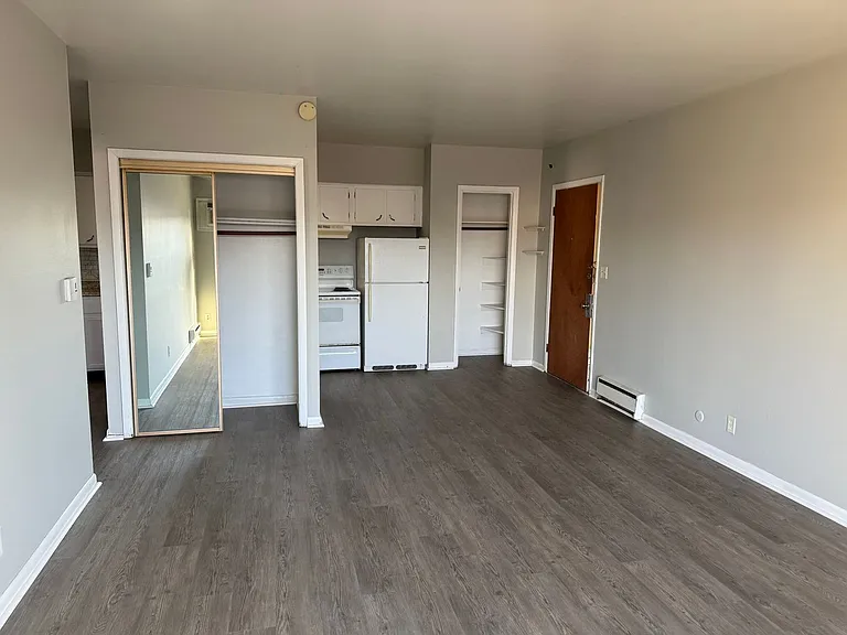 5911 W 25th St — Photo 5