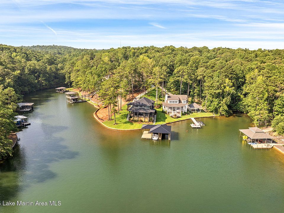 1st image of 161 Teakwood Dr