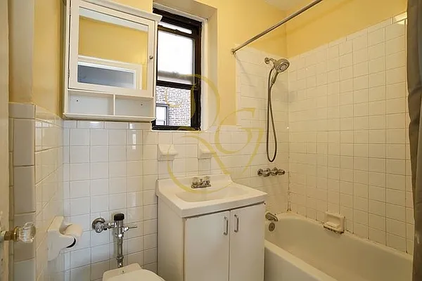 Sold by Dorsa Group | media 4