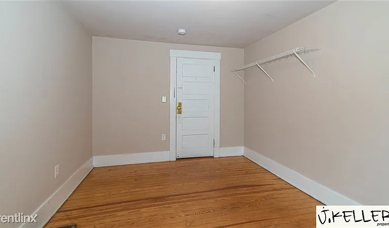 914 Woodlawn Ave — Photo 32