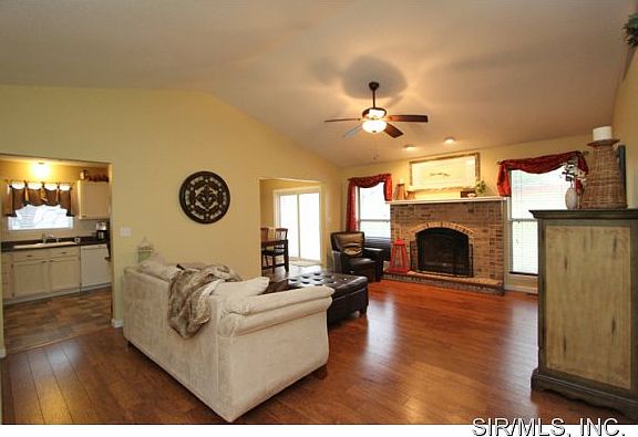 2nd image of 85 Morningside Dr