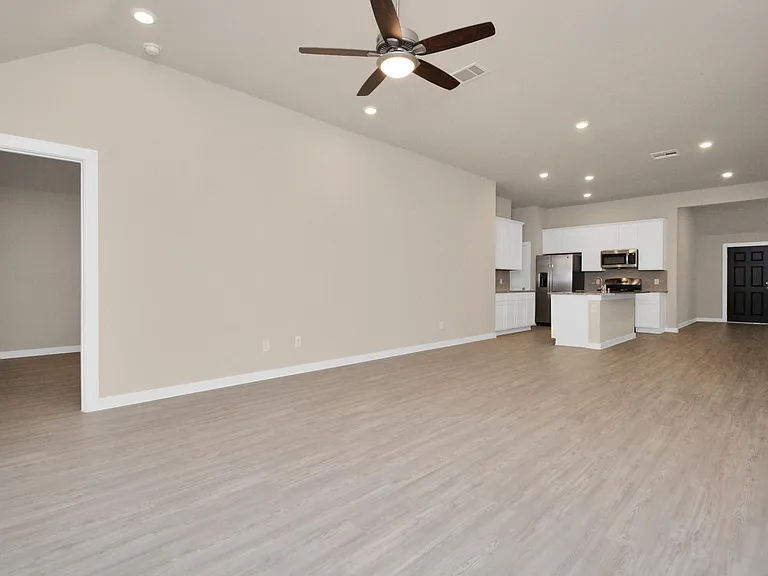 2734 San Bernard Dr — Photo 17