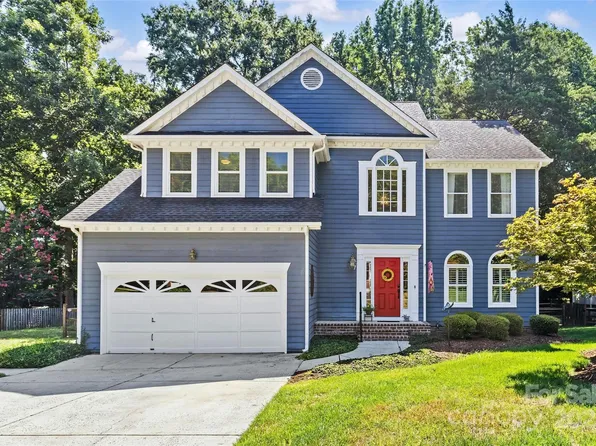 9200 Crofton Springs Dr, Charlotte, NC 28269