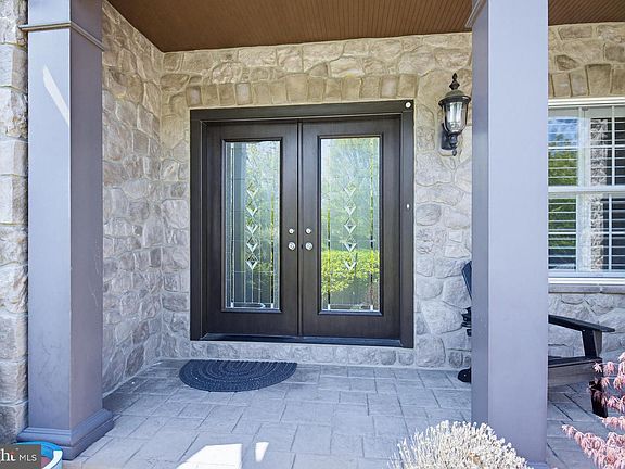 3rd image of 678 Jake Landis Rd