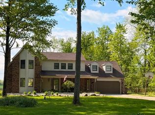 48260 Tina Ln, Amherst, OH 44001