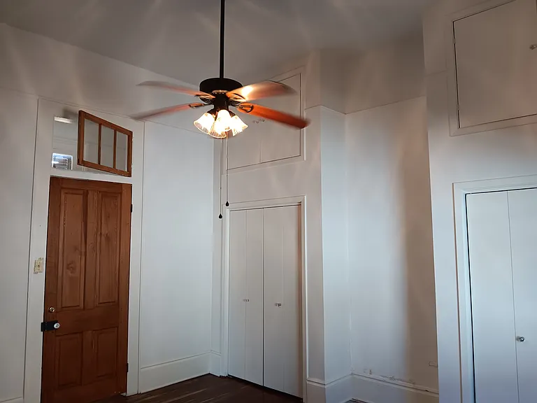 220 Amelia St — Photo 15