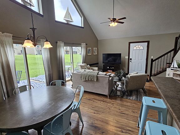 5th image of 290 240th Ave #126