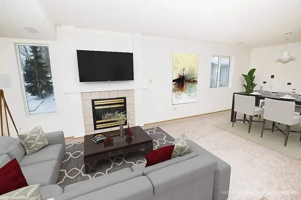 Huntington Court Coach Homes — Photo 3