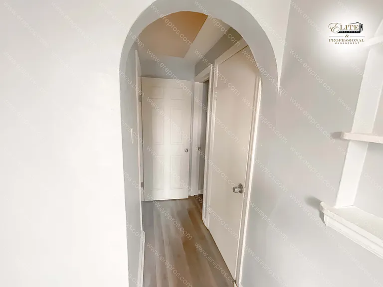 1014 Stockton St #8 — Photo 8