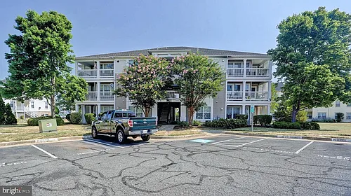 8087 Lacy Dr #203 Photo 1 8087 Lacy Dr #203 Photo 1
