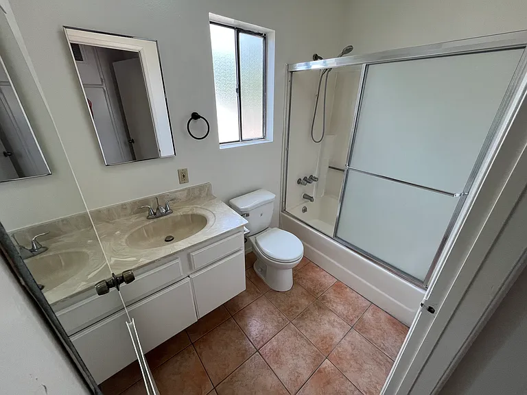 452 W Windsor Rd #2 — Photo 7