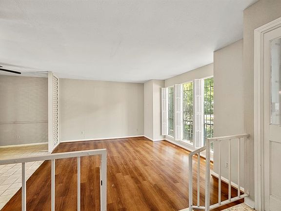 5th image of 1119 Fountain View Dr #49