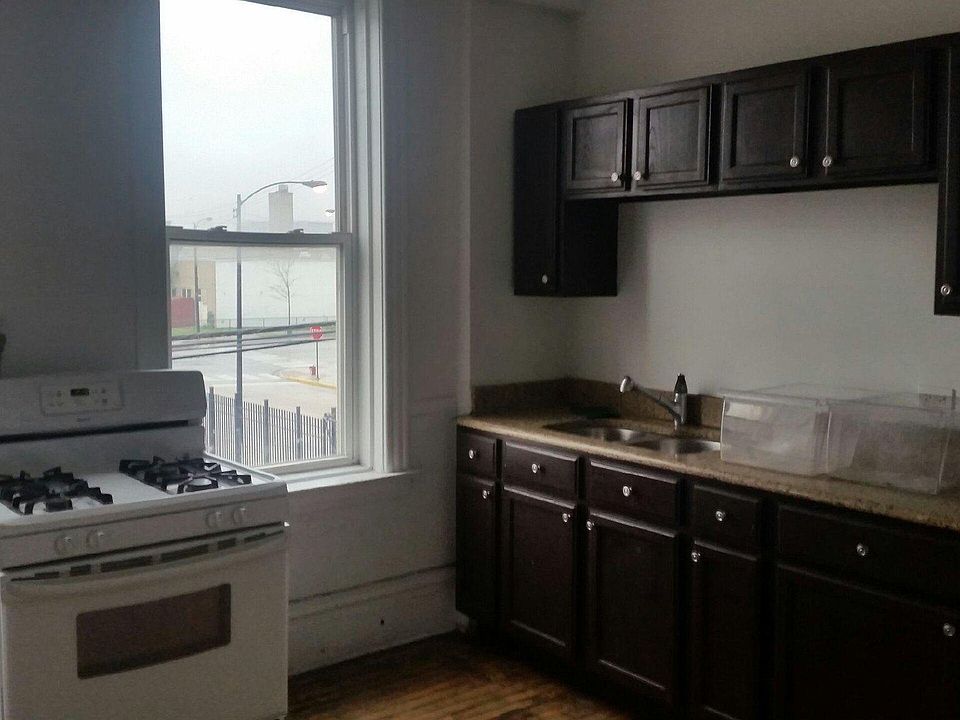 1st image of 1541 W Hastings St APT 2