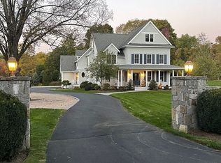 152 Barry Ave, Ridgefield, CT 06877