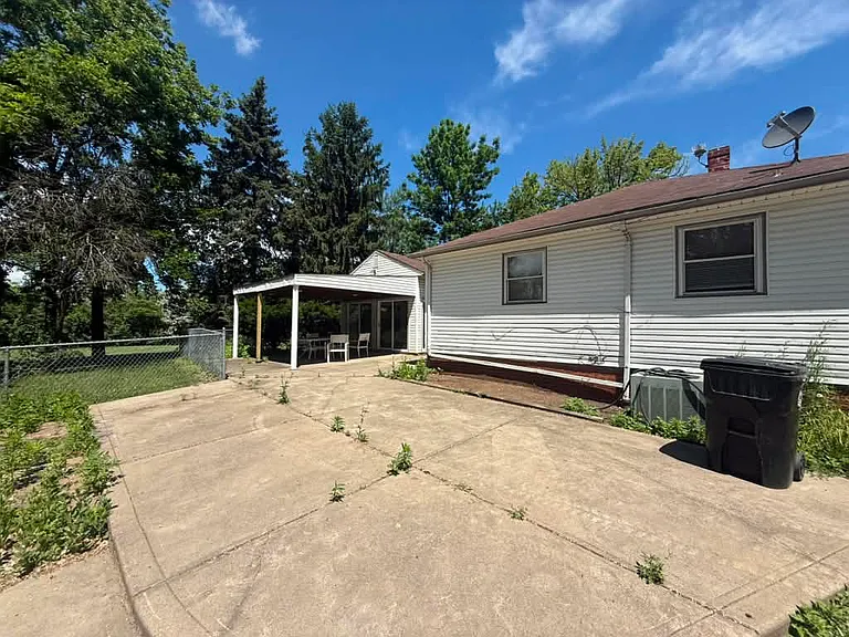 3816 Cullen Dr — Photo 28