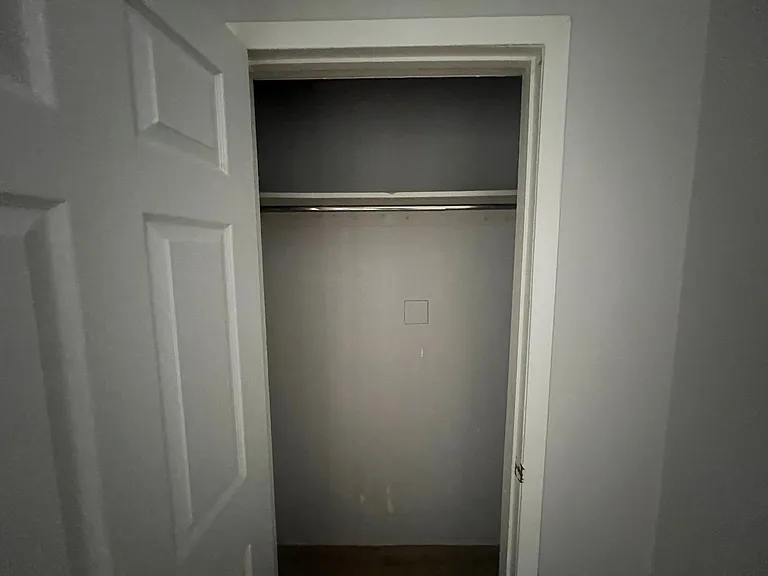 205 Monticello Ave #4E — Photo 5