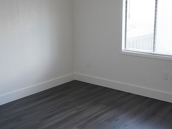 3rd image of 4101 Singing Creek Ln #2