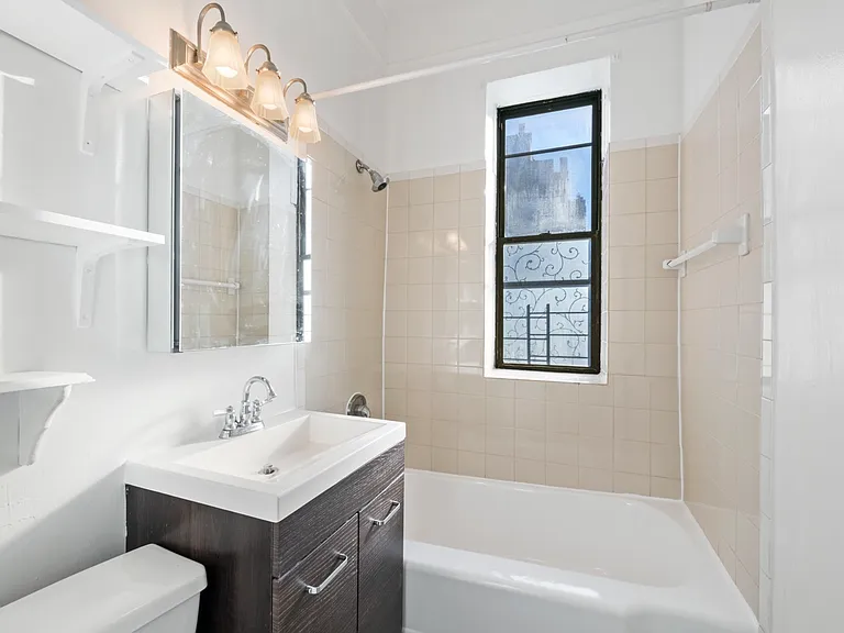 149 Willow St #3C — Photo 8