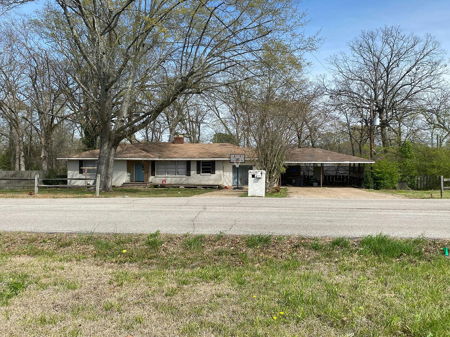 112 Booth St, Guntown, MS 38849 | Zillow