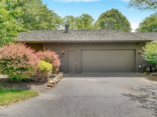 455-55 Meadowview Dr, Aurora, OH 44202