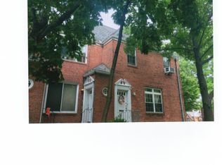 4225 215th Pl, Bayside, NY 11361