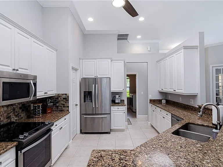 336 Waterleaf Ct — Photo 12