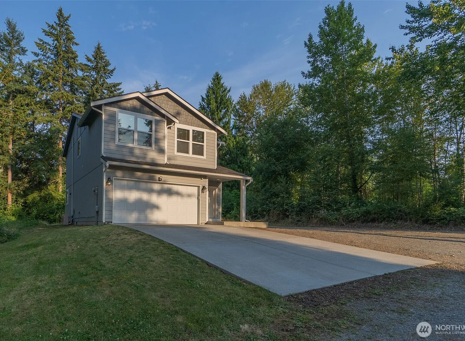 3 bed, 2.5 bath, $2,995 — Photo 4