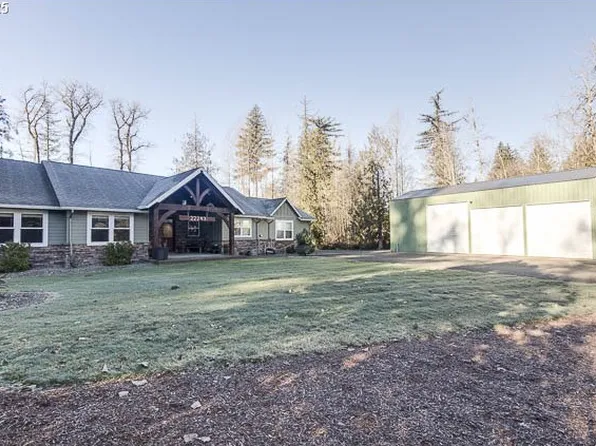 22243 E Hiawatha Rd, Rhododendron, OR 97049
