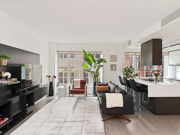 70 Charlton St APT 11G, New York, NY 10014