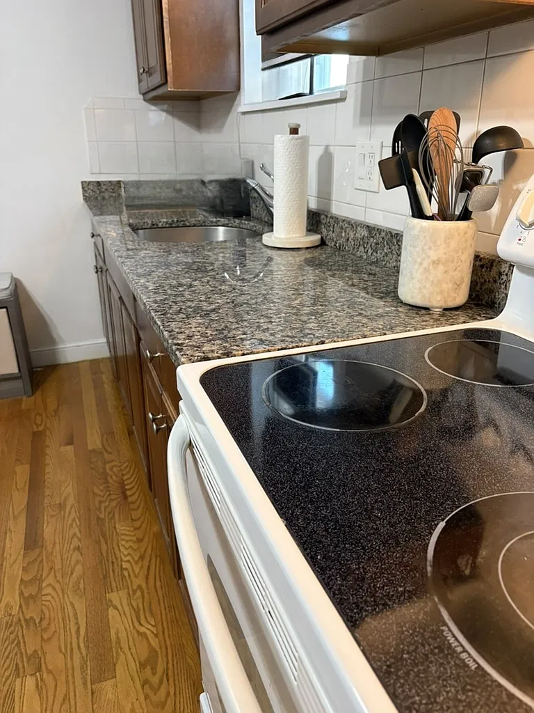 1 bed, 800 sqft, $2,000 — Photo 4