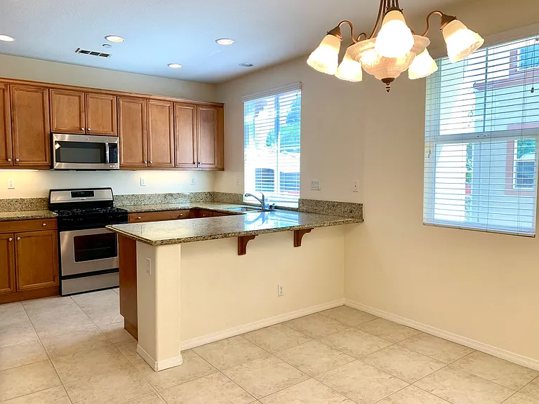 142 Principia Ct — Photo 7