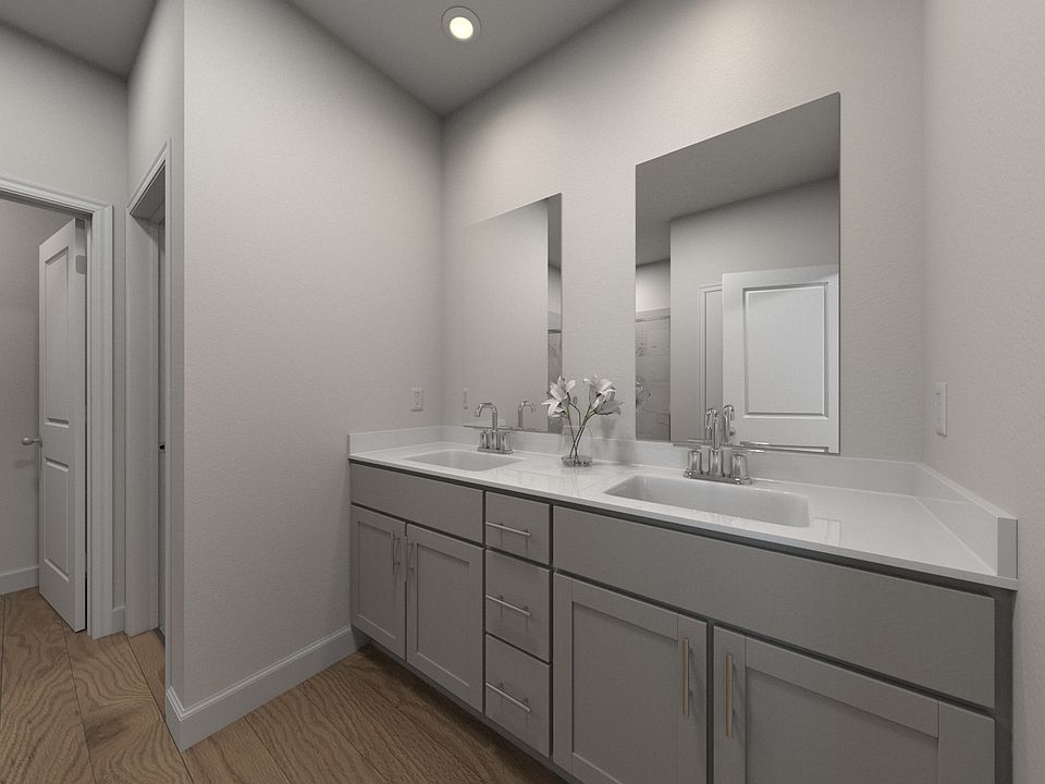 Primary Suite Bathroom