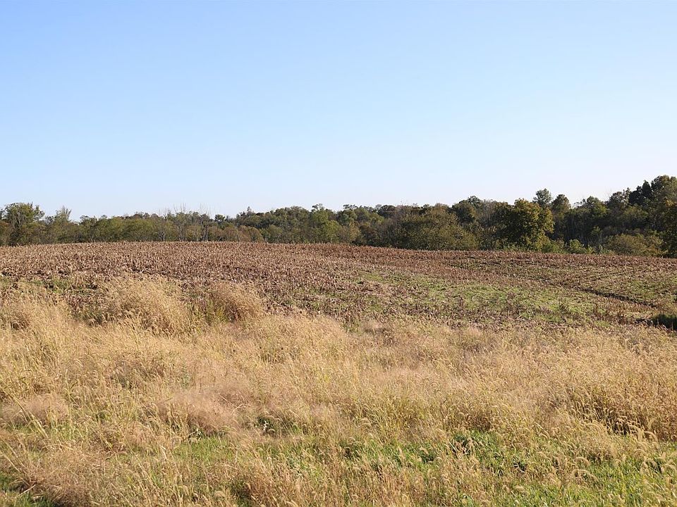 2nd image of 4 Pepper Hill Dr