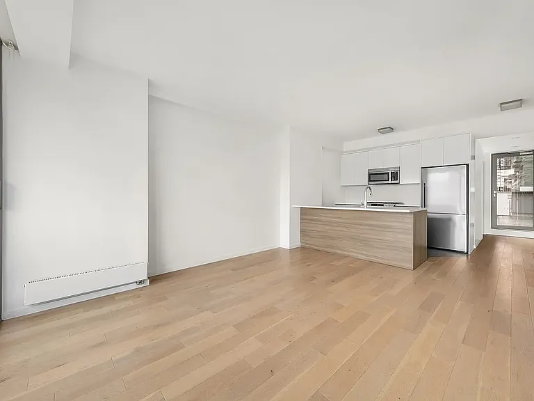 40 Pinehurst Ave #4D — Photo 4