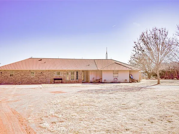 10718 N 1980th Rd, Elk City, OK 73644