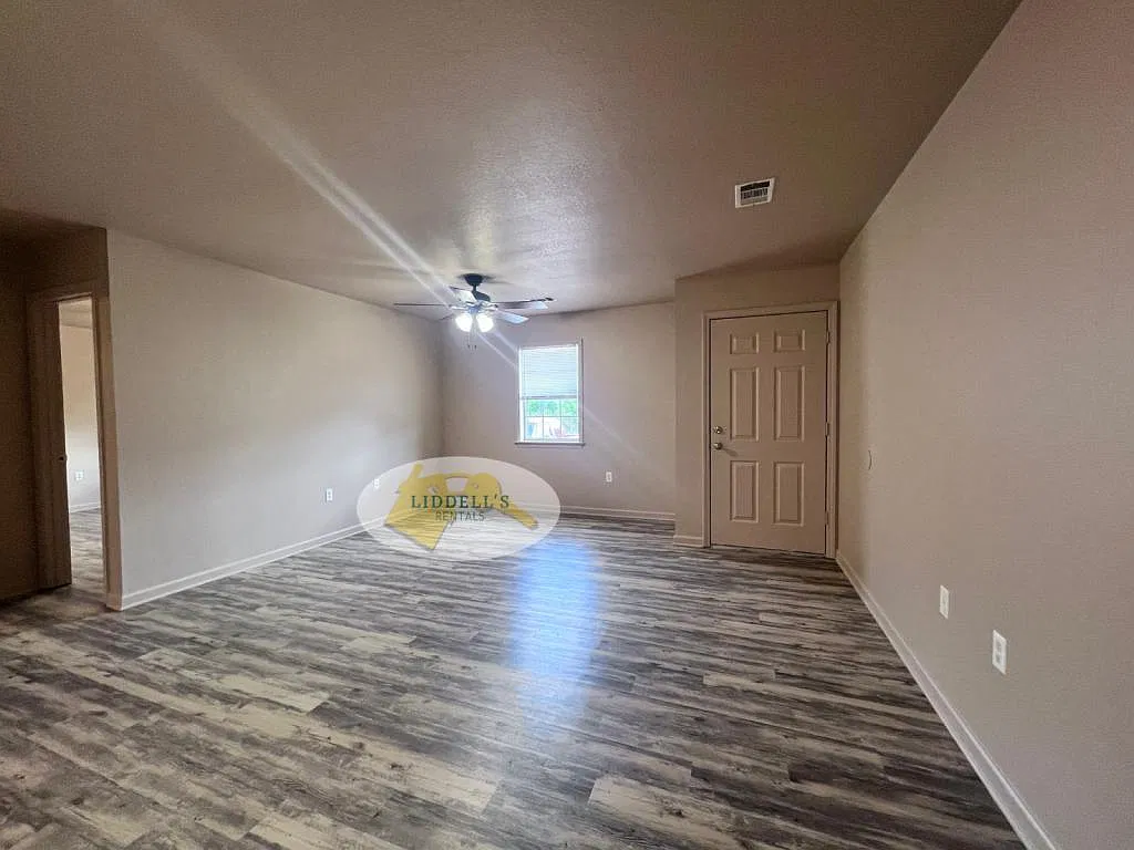 603 Wirt St — Photo 3