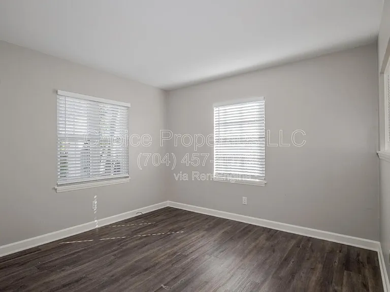 406 W 9th St #203 — Photo 11