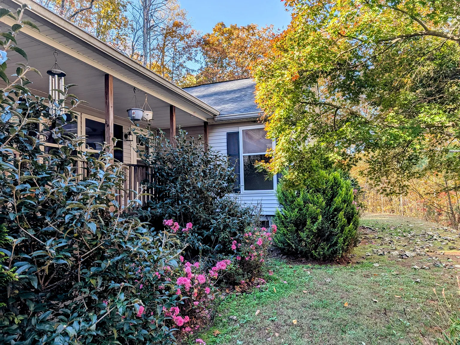 25 Silver Maple Ln — Photo 2