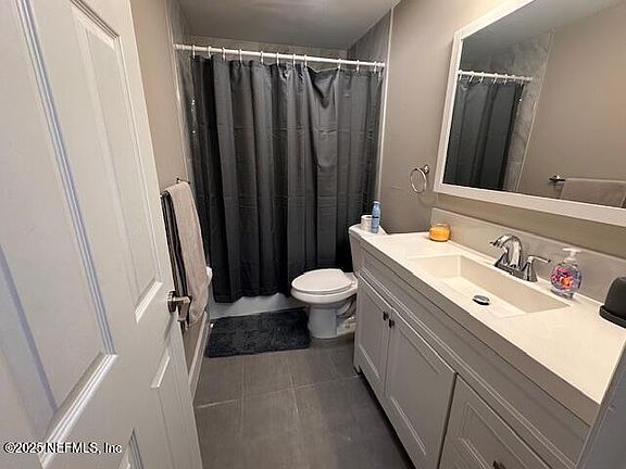 5th image of 1113 Phelps St