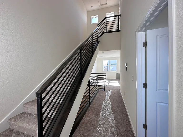 760 Josephine Way — Photo 23