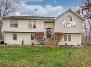 1232 Saybrook Rd, Middletown, CT 06457